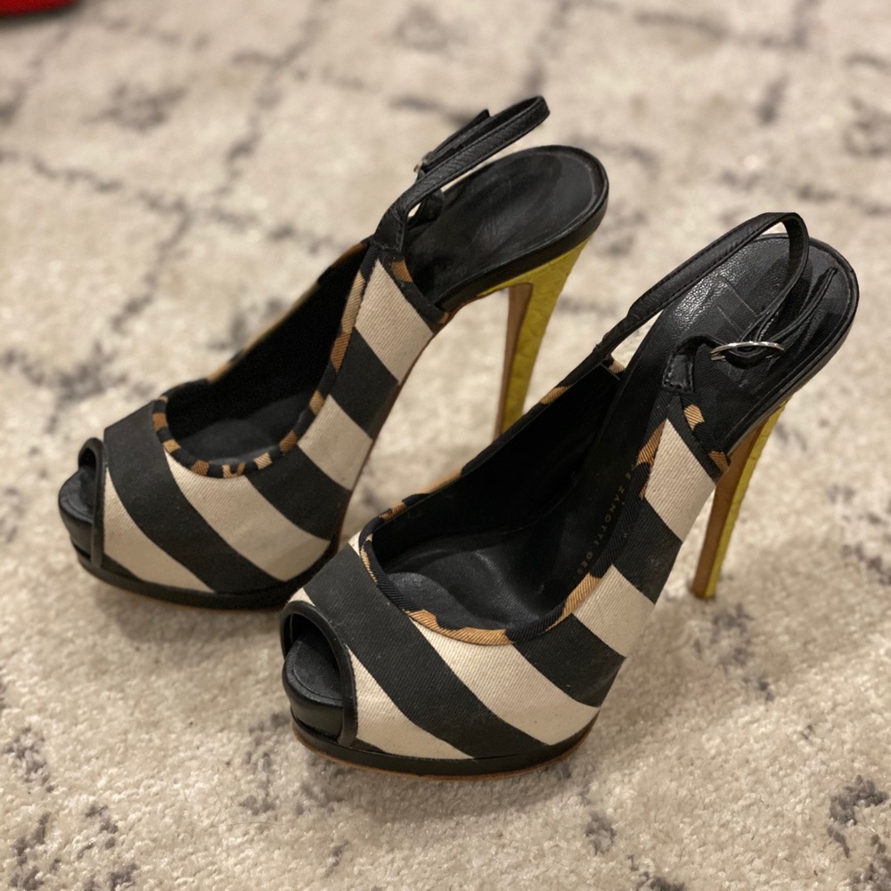Giuseppe Size 36.5 Heels